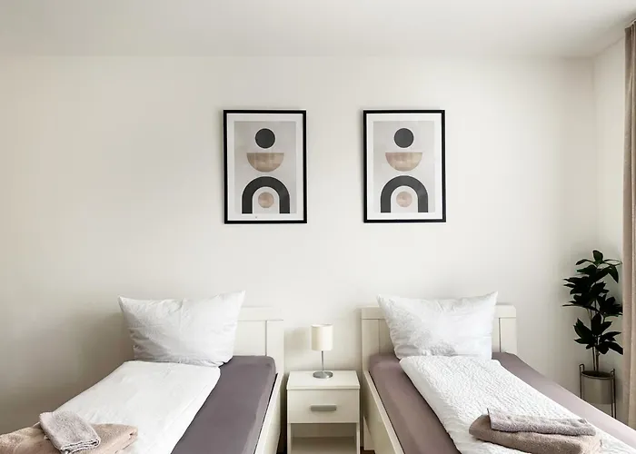 Apartments In The City Center I Private Parking I Home2Share